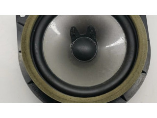 Громкоговоритель (громкоговорители) в передних дверях