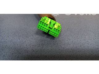 Зеркало электрическое        Volvo V70  2000 - 2004 года   