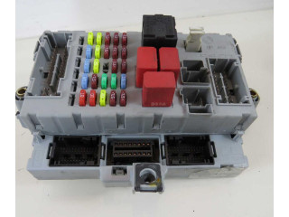 Блок предохранителей  51908304   Fiat Idea    