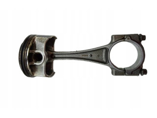  Поршень с шатуном  SKYACTIV  Mazda 3  