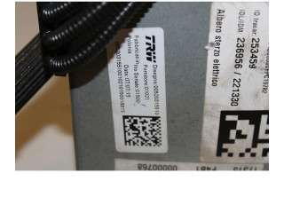    Рулевая рейка 52031551   Jeep Renegade 2014 -  года