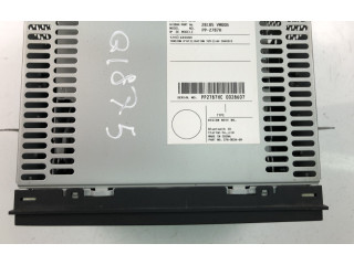 Радио/ проигрыватель CD/DVD / навигация