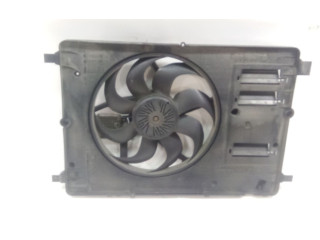 Вентилятор радиатора 31686809 Volvo V40