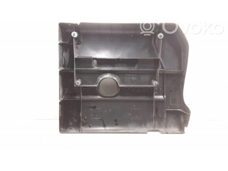 Крышка двигателя (отделка)