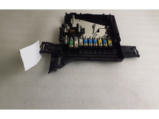   Pojistková skříňka 97061030300   Porsche Panamera (970) 2010