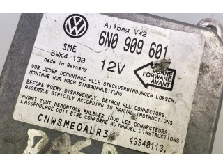 Блок подушек безопасности 6N0909601   Volkswagen PASSAT B4