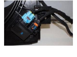 Электрический вентилятор радиаторов 9806313580 Peugeot Partner III