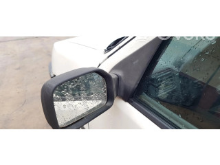 Zpětné zrcátko Peugeot 106