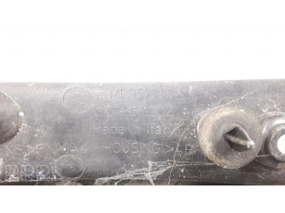 Задний фонарь правый MR957366, 27850202 Mitsubishi Colt 1996-2004 года