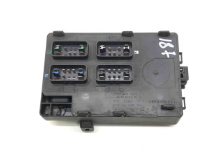 Блок предохранителей LJD2822AA Jaguar XK8 - XKR