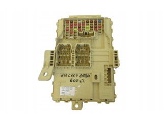 Блок предохранителей 91958J7021 KIA Ceed