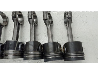 Шатун Volkswagen PASSAT B8