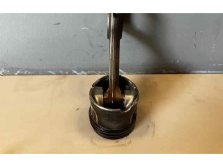 Поршень с шатуном Jaguar XF X260