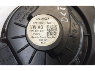 Вентилятор печки 5WC819015 Skoda Octavia Mk4