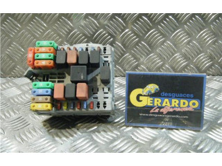 Блок предохранителей  51815360, 51815360   Fiat Linea    