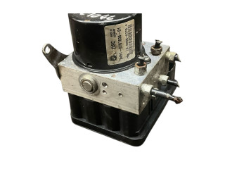 Блок АБС 6787837, 10096008413 BMW 1 E82 E88 2007 - 2014 года