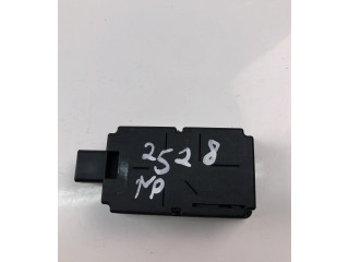 Блок управления 31252988   Volvo V70