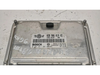 Блок управления двигателя 038906019KE, 0281011201 Skoda Superb B5 (3U)
