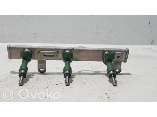 Vstřikovací lišta 175204021R Dacia Sandero