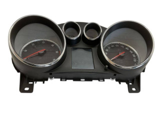 Панель приборов 13346210, 60077588   Opel Meriva B       