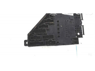 Блок предохранителей YQE103210 Rover 200 XV