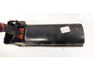 Блок предохранителей Volkswagen Golf Plus