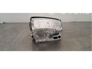 Дисплей    4KL919617A   Audi e-tron