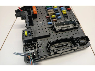 Блок предохранителей 30728512, 00006166384 Volvo S60