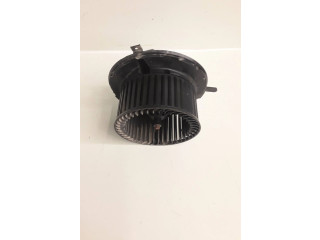 Вентилятор печки 2002221 Volkswagen Caddy