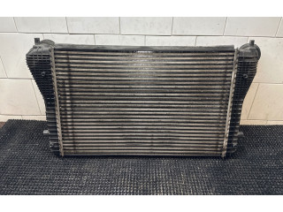 Интеркулер  1K0145803A   Audi TT TTS Mk2 