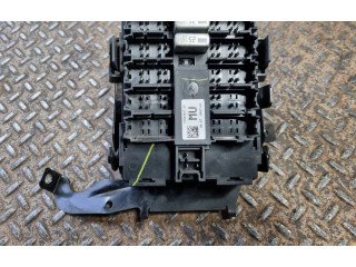 Pojistková skříňka 15093837, 15738847 Cadillac Escalade 2007