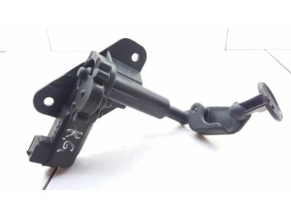 Электрический двигатель для открытия форточки в кузове