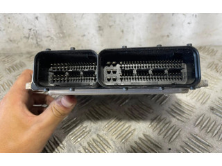 Řídící jednotka 03G906021LB Skoda Octavia Mk2 (1Z)