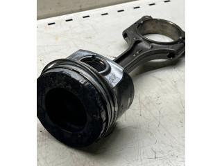 Поршень с шатуном 82L187    Volvo V40