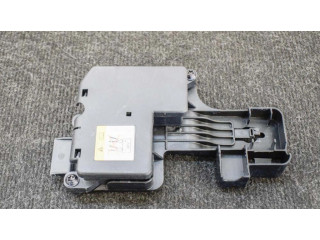 Узел подключения плюсовых проводов