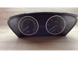 Přístrojová deska BMW 5 E60 E61 2004 110080213, 6952897