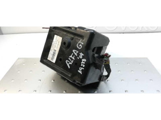 Блок предохранителей 51742420   Alfa Romeo GT       