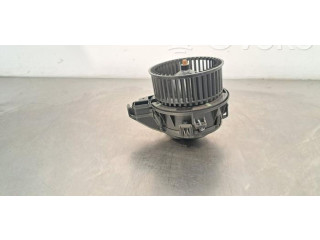 Вентилятор печки 2Q1819021A Skoda Scala