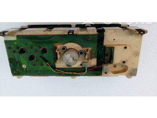 Přístrojová deska Alfa Romeo 75 1986