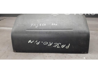 Подушка безопасности пассажира Mitsubishi Pajero