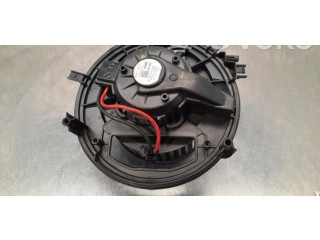 Вентилятор печки 5Q1819021B Audi A3 S3 8V