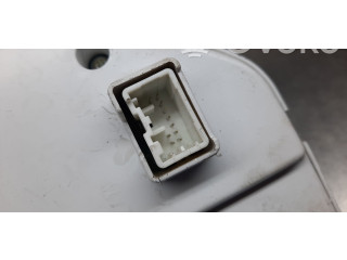 Панель приборов    Volvo V70       