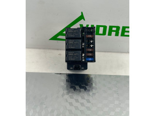 Блок предохранителей    Honda HR-V    