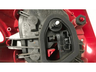 Задний фонарь правый 9672628380    Peugeot 208   2012-2019 года