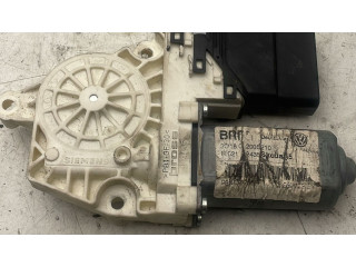 Моторчик заднего дворника     Skoda Octavia Mk2 (1Z)