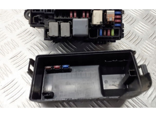 Блок предохранителей Daihatsu Sirion