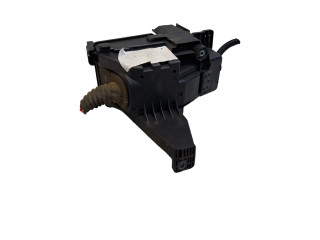 Блок предохранителей  30728132, 30728133   Volvo XC90    