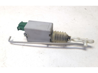 Замок багажника 8Z0962115 Audi A2 - года