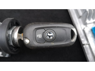 Комплект блоков управления 13510523, 39060523 Opel Astra K