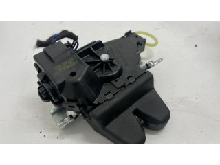 Замок задней крышки